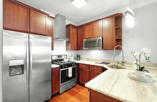North Philadelphia East Apartment | Cozy Studio Retreat in Philadelphia with Pool & Spa