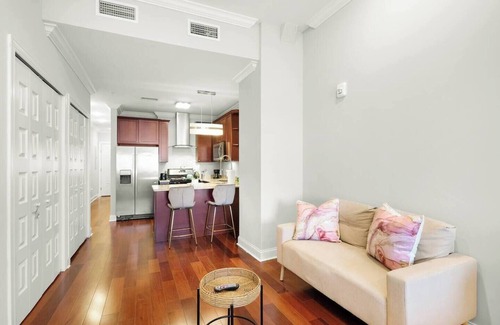 North Philadelphia East Apartment | Cozy Studio Retreat in Philadelphia with Pool & Spa