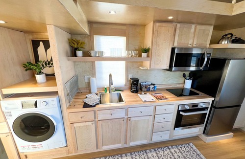 Pear Park House | Perfect Tiny Home with Lofted Beds & Pet-Friendly Amenities