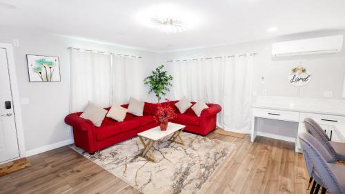 La Presa Apartment | Pet-Friendly Escape at Xlnc Exotic Home on Gillespie Drive
