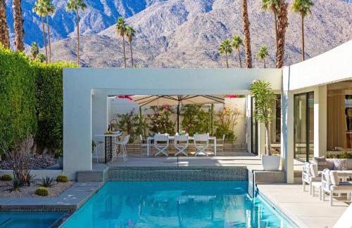 Indian Canyon Villa | Discover XOXO Palm Springs: Pet-Friendly Family Retreat