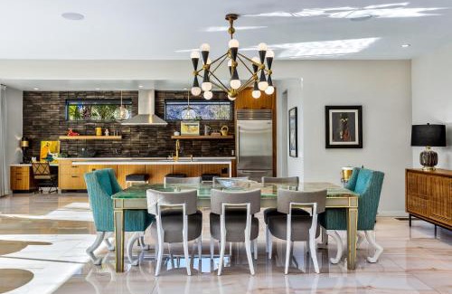 Indian Canyon Villa | Discover XOXO Palm Springs: Pet-Friendly Family Retreat