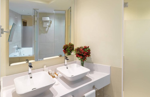 Morro Jable Hotel | Relax at XQ El Palacete: Rated 9.4 with Ocean Views