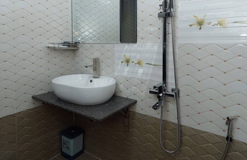 Song Cau Hotel | Relaxing Getaway at Xuan Hai Complex with Pool & Dining