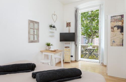 Barriera Vecchia-San Giacomo Apartment | Pet-Friendly XX Settembre 69: Guest Rated 9.4/10