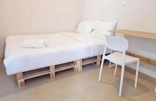 Talat Yot Apartment | XX The Hidden khaosen เดอะ ฮิดเด้น ตรอกข้าวสาร