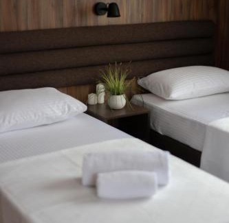 Sarsu Mahallesi Apartment | Yücemek Apart: Oceanfront Retreat with Beach Access
