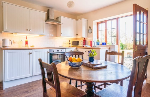 Llanengan Cottage | Pet-Friendly Y Betws: Character Cottage in Abersoch