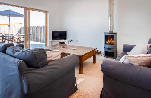 Culbokie House | Discover Y Bwthyn: Family & Pet Friendly Retreat