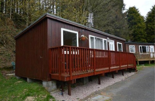 Aberdovey Ski Chalet | Inviting Y Bwthyn Plas Panteidal: Oceanfront & Pet Friendly