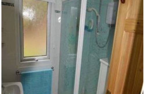 Aberdovey Ski Chalet | Inviting Y Bwthyn Plas Panteidal: Oceanfront & Pet Friendly