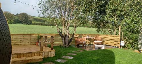 Bridgend Other | Relax at Y Nyth - The Nest with Pet-Friendly Amenities