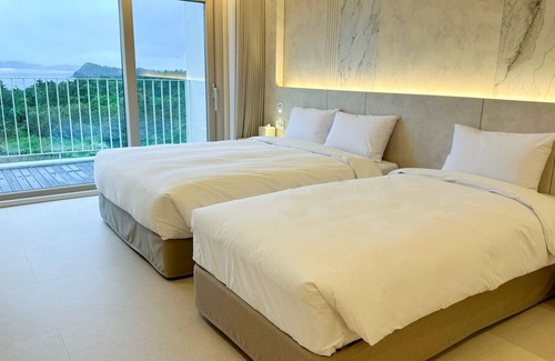 Andeok Hotel | Relax at Y Resort Jeju with Ocean View and Spa Amenities