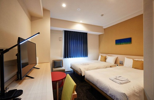 Naha Hotel | Discover Y'sinn Naha Orokuekimae: Rated 9.4/10 Stay