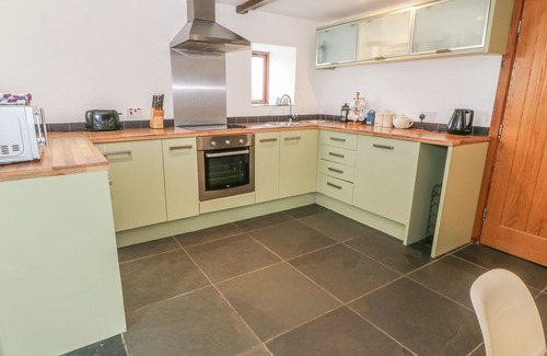 Criccieth Cottage | Y STABAL: Cozy Pet-Friendly Holiday Cottage in Criccieth
