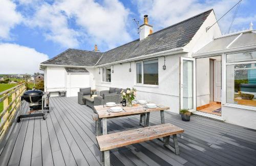 Llanengan House | Discover Family-Friendly Comfort at Y Wenffrwd Hotel