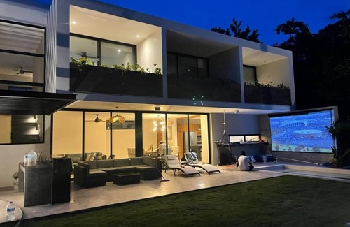 Xpu-Ha Villa | YaaX Villa: 4-Bedroom Escape with Beach Club Access
