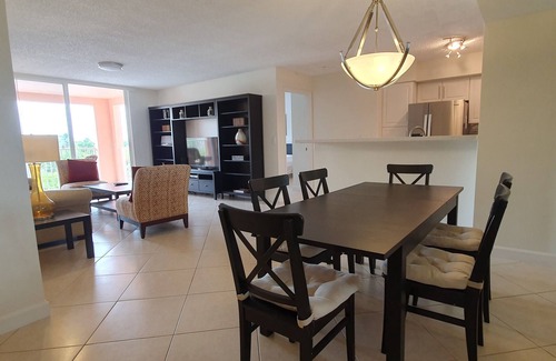 Aventura Apartment | Modern Yacht Club Aventura 2 BR Apt with Private Pool