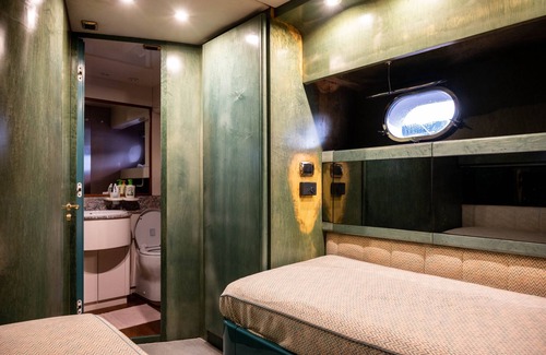 La Spezia Boat Rental | Relax at Yacht San Lorenzo 22 with Spa & Family Amenities