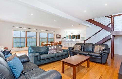 Port Fairy House | Yachthouse - Family-Friendly 4-Star Retreat with Great Reviews