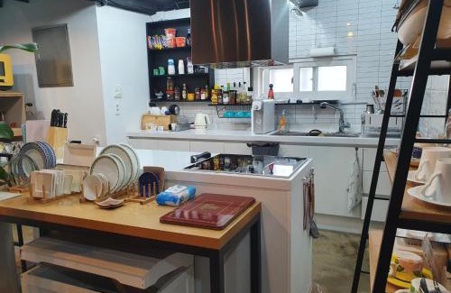 Mokpo House | Guest Rated: 9.7 at Yachtie Inn Mokpo - Family Friendly Stay
