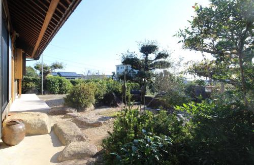 Iruka Onsen House | Top-Rated Yadokari Kumano: Family-Friendly Retreat Awaits