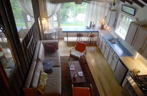 Perkasie House | Indulge at Yaffa's Blue Heron Farm - Lakeside Escape Awaits