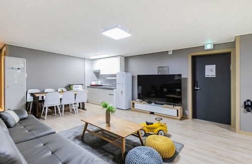Pinari-gol Hotel | Top-Rated YAJA Hotel Near Tongyeong Ferry Terminal