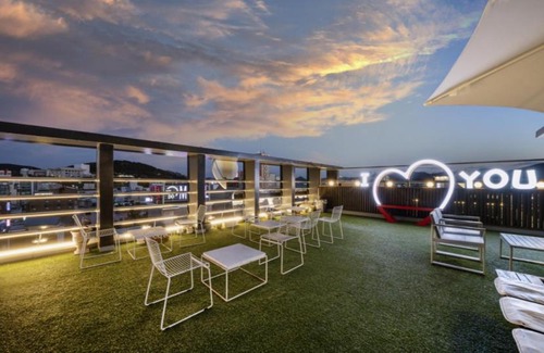 Chungmu Hotel | Budget-Friendly Stay at YAJA Hotel Tongyeong Ferry Terminal