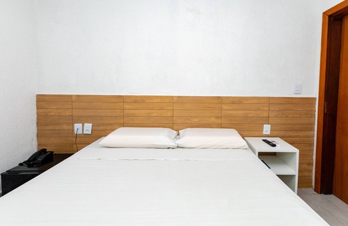 Praia do Meio Hotel | Relax at Yak Beach Hotel Natal: Pool, Spa & Dining Awaits