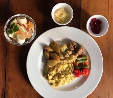 Lalitpur House | Discover Yalamul Garden: Family-Friendly Stay with Breakfast