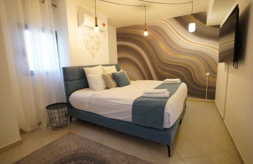 Eilat Villa | YalaRent Afarsemon Complex with pool - For Families