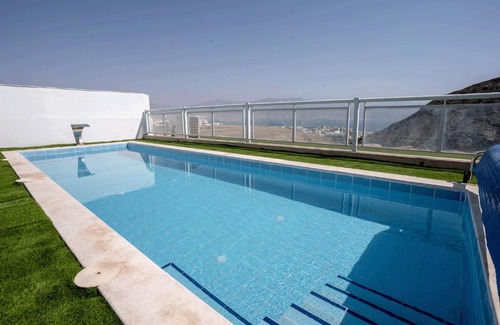 Eilat Apartment | Discover YalaRent Suff Mountains: Garden Apartment with Pool