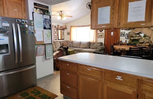Cougar House | Discover YALE House: Mt St Helens Family Retreat