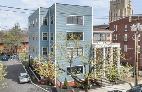 Dwight Apartment | Convenient Yale Uptown: Steps to Campus & Hospital!