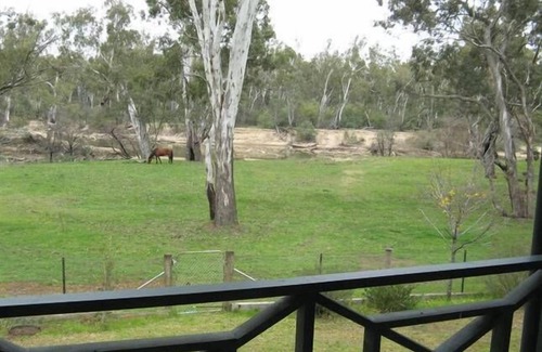 Mulwala Cottage | Guest Rated: Yallambee Cottage Mulwala with Pool Access