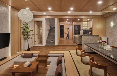 Cigadung Villa | Relaxing Oceanfront Retreat at Yama Onsen Villa