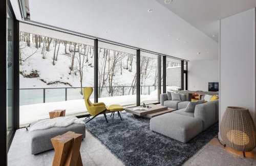 Hirafu Apartment | YAMAKEI Residences: 4-Star Retreat with Hot Tub & Breakfast