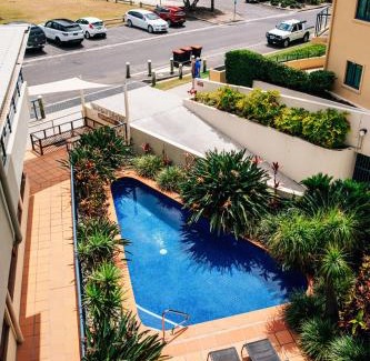 Yamba Hotel | Relax at Yamba Beach Motel with Ocean Views and Pool