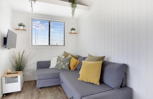 Palmers Channel Villa | Discover Yamba Tiny House Iris: Pet-Friendly Retreat Awaits