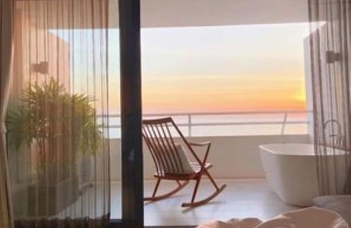 Pak Nam Pran Hotel | Relax at Yambay Hua Hin with Pool, Spa & Family Amenities
