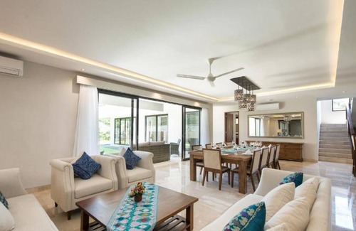 Kutuh Villa | Yamuna 4 BR Private Pool Cliff frontage w/Ocean View #A1