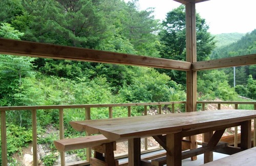 Sutong House | Inviting Yanggaksan Pension: Pool, Restaurant & Family Amenities