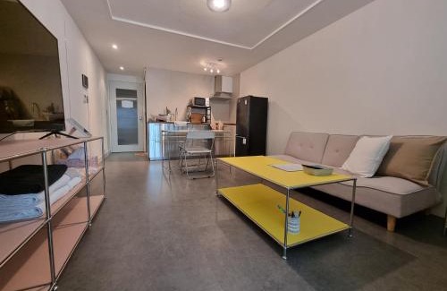 Yangjae-dong Apartment | Guest Rated 10/10: Yangjae Promenade Park & Relaxation