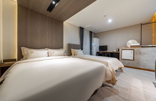 Yangju Hotel | Eco-Friendly Comfort at Yangju Latte Drive-in Hotel