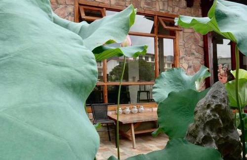 Yangshuo Hotel | Family-Friendly Retreat at Yangshuo Xiao Long River Hotel