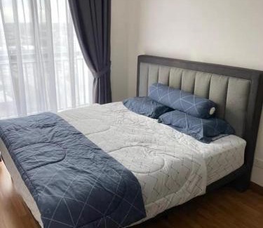 Johor Bahru House | Guest Favorite: YANGTZE HOME STAY with Pool & Hot Tub