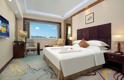 Tianhe Hotel | Comfortable Stay at Yanling Hotel with Spa & Dining Options