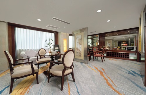 Tianhe Hotel | Comfortable Stay at Yanling Hotel with Spa & Dining Options