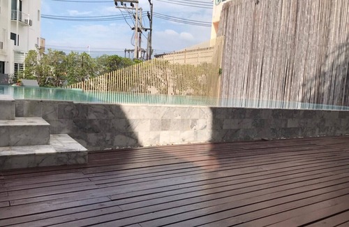 Ratsada Apartment | Relax at Yanud Residence with Ocean Views and a Pool